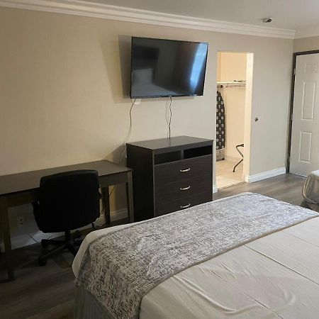 בואנה פארק Colony Inn מראה חיצוני תמונה
