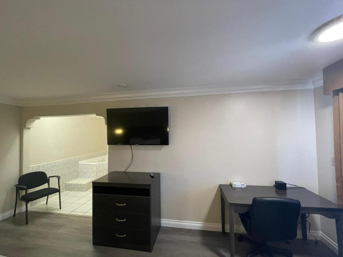 בואנה פארק Colony Inn מראה חיצוני תמונה